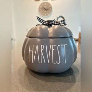 Rae Dunn Harvest Pumpin